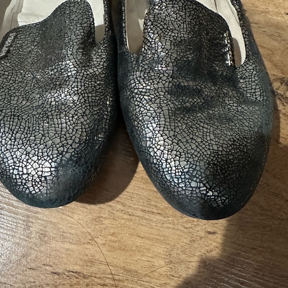 Flat - Picture 3 of 6